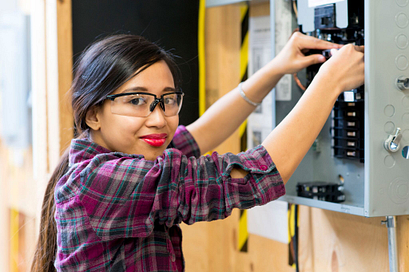 Photo of Electrical Engineering student